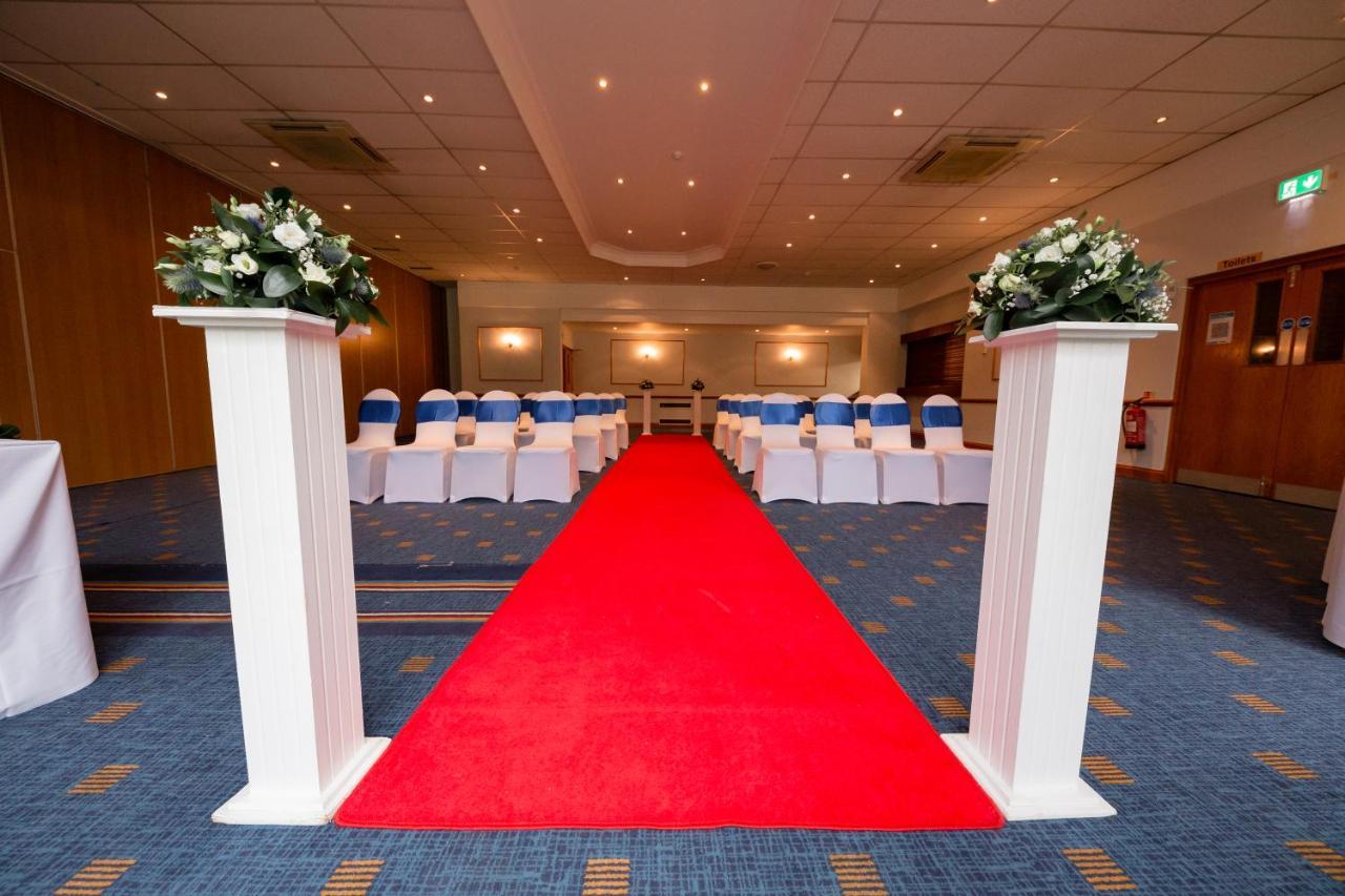 Holiday Inn Newport By Ihg Exterior foto